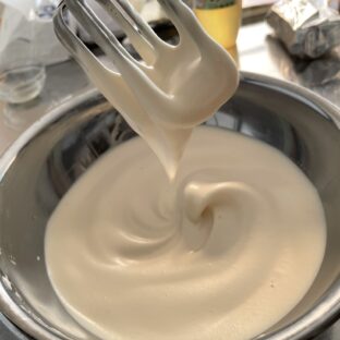 はちみつを全量使ったスポンジケーキは膨らまないと思いますか？