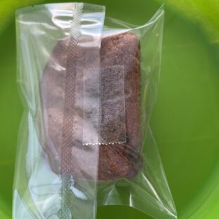 商品に貼るテープ、指の指紋を何とかしたい!そう思った事は無いですか?